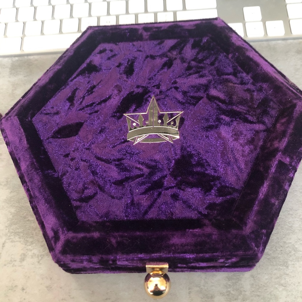 Jeffrey Star Blood Lust Palette